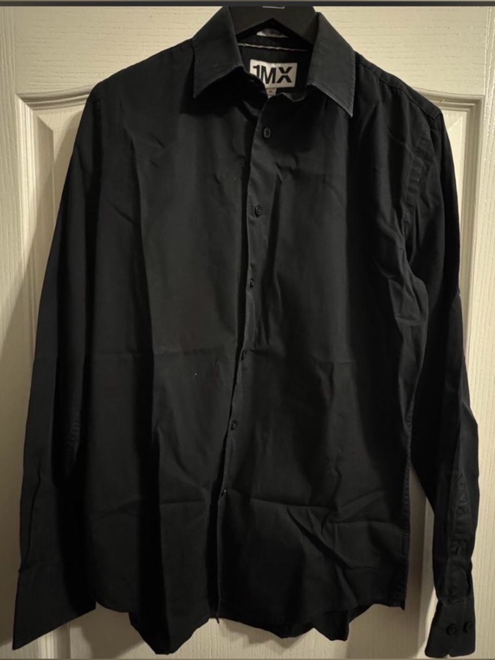 Men's Black Button-Up Dress Shirt
